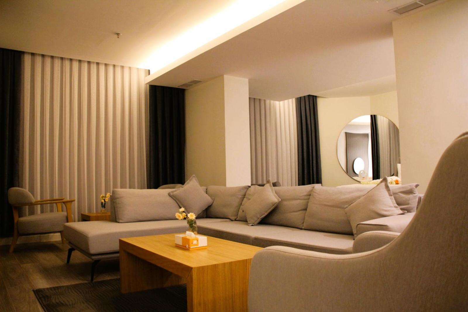 Plaza Athenee Hotel Kuwait City Esterno foto