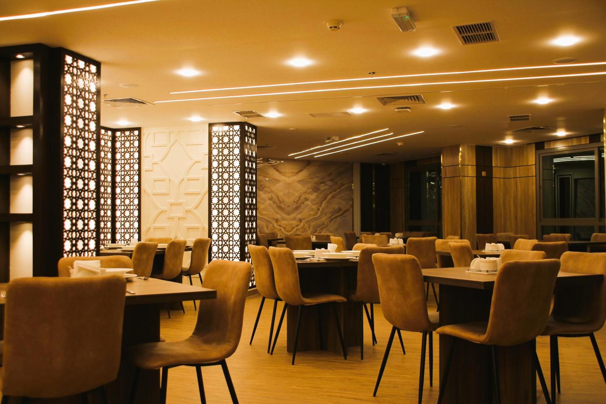 Plaza Athenee Hotel Kuwait City Esterno foto